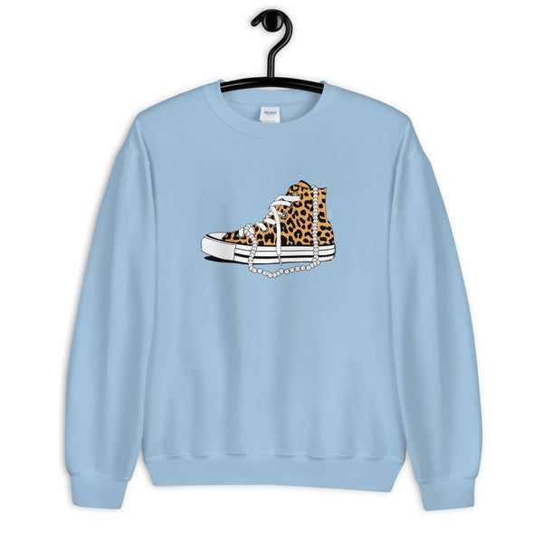 Chucks and Pearls - Sweatshirt