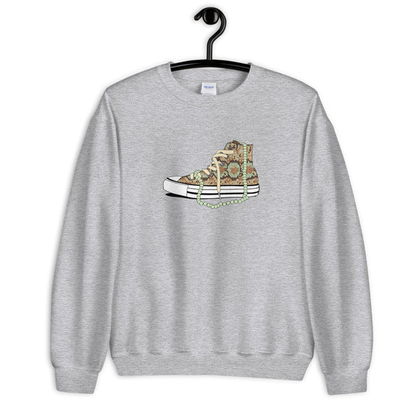 Chucks and Pearls - Sweatshirt