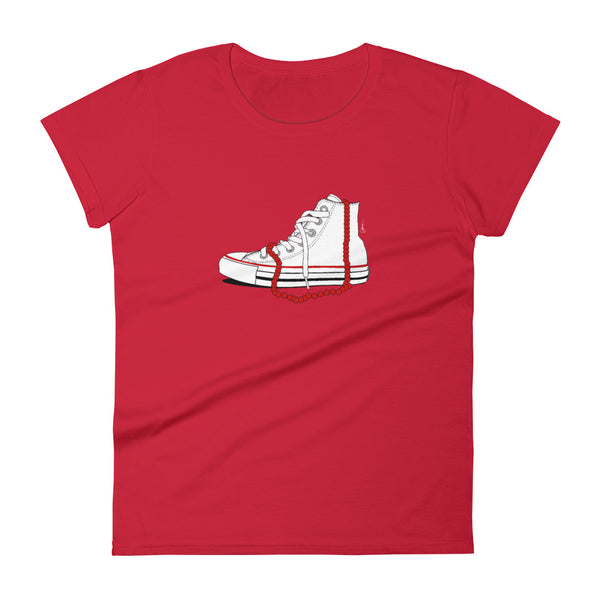 Chucks and Pearls - T-shirt
