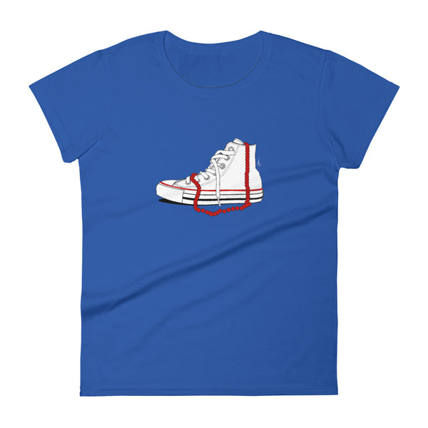 Chucks and Pearls - T-shirt